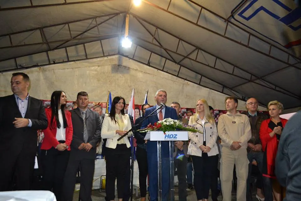 Dopredsjednik HDZ BiH i predsjednik Federacije BiH Marinko Čavara otvorio manifestaciju „10. Otvoreni dani cvijeća“ u Kiseljaku